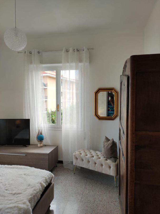 Appartamento Vicino Al Mare Con Parcheggio Riva Ligure Exteriör bild